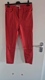 Rode skinny super high waist stradivarius 42, Kleding | Dames, Overige kleuren, Ophalen of Verzenden, Zo goed als nieuw, W33 - W36 (confectie 42/44)