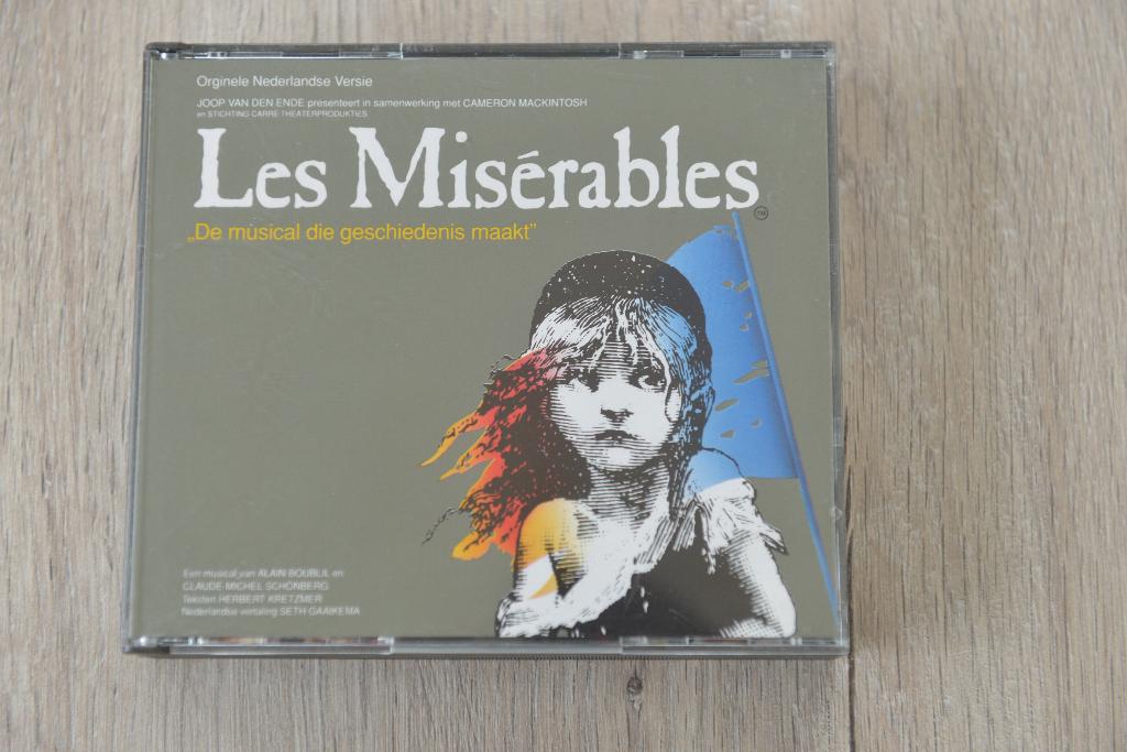 LES MISERABLES = DE ORIGINELE NEDERLANDSE VERSIE 2CDbox, Verzenden, Zo goed als nieuw