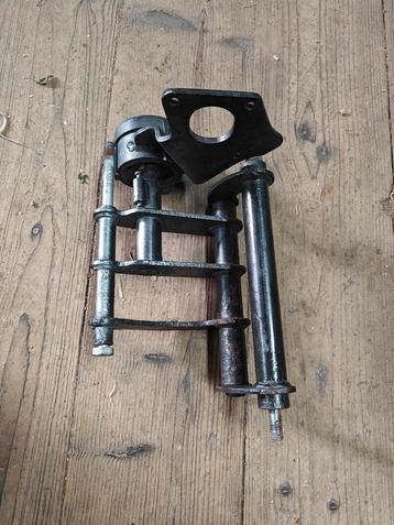 Zip 4t subframe in perfecte staat  beschikbaar voor biedingen