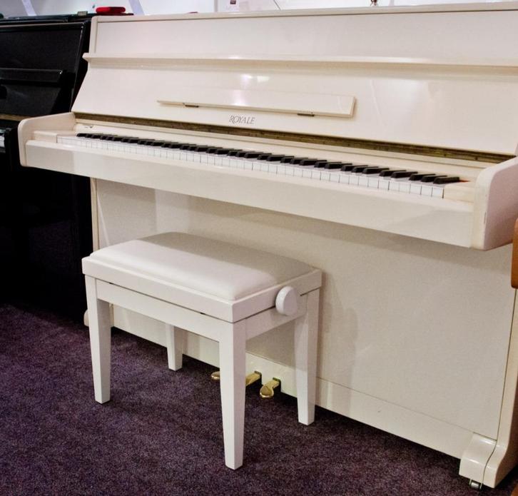 piano's en vleugels met garantie en transport vanaf € 600, Muziek en Instrumenten, Piano's, Zo goed als nieuw, Piano, Zwart, Hoogglans