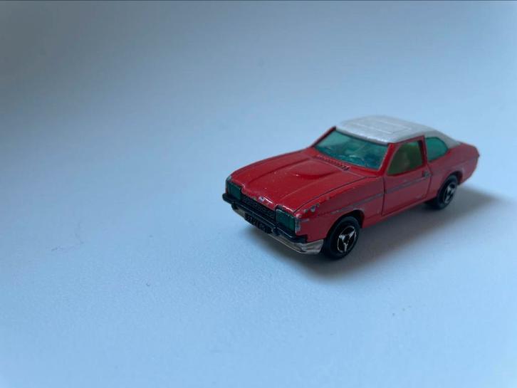 Ford Capri Majorette 1/60 rood met wit kunststof dak, Hobby en Vrije tijd, Modelauto's | 1:50, Gebruikt, Auto, Majorette, Ophalen of Verzenden