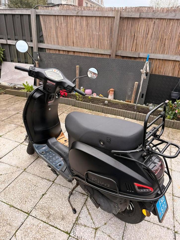 BTC Riva Luxury, Fietsen en Brommers, Snorfietsen en Snorscooters, Ophalen