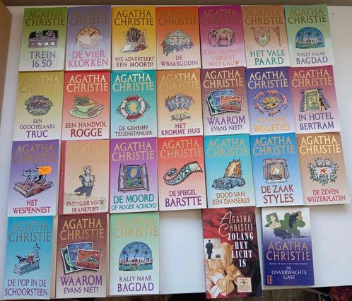 Verzameling Agatha Christie boeken 26 delen serie Poema, Boeken, Partijen en Verzamelingen, Zo goed als nieuw, Populaire fictie