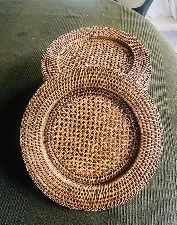 Rieten Onderborden -RATTAN, Huis en Inrichting, Keuken | Servies, Zo goed als nieuw, Bord(en), Overige stijlen, Overige materialen