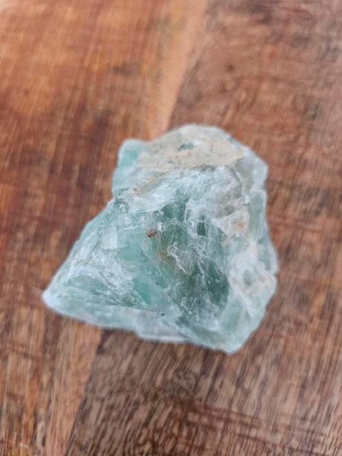 Ruwe Fluoriet - Helder Blauwgroen Mineraal, Verzamelen, Mineralen en Fossielen, Mineraal, Ophalen of Verzenden