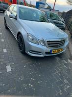 Mercedes E-Klasse E220 CDI BE Aut7 2011 Grijs, Auto's, Mercedes-Benz, Te koop, Zilver of Grijs, Geïmporteerd, 5 stoelen