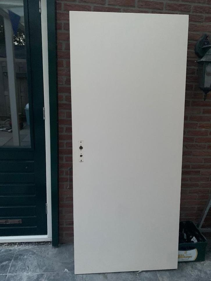 Opdek houten binnendeur, rechtsdraaiend. 201 x 83 cm, Doe-het-zelf en Verbouw, Deuren en Horren, Zo goed als nieuw, Binnendeur
