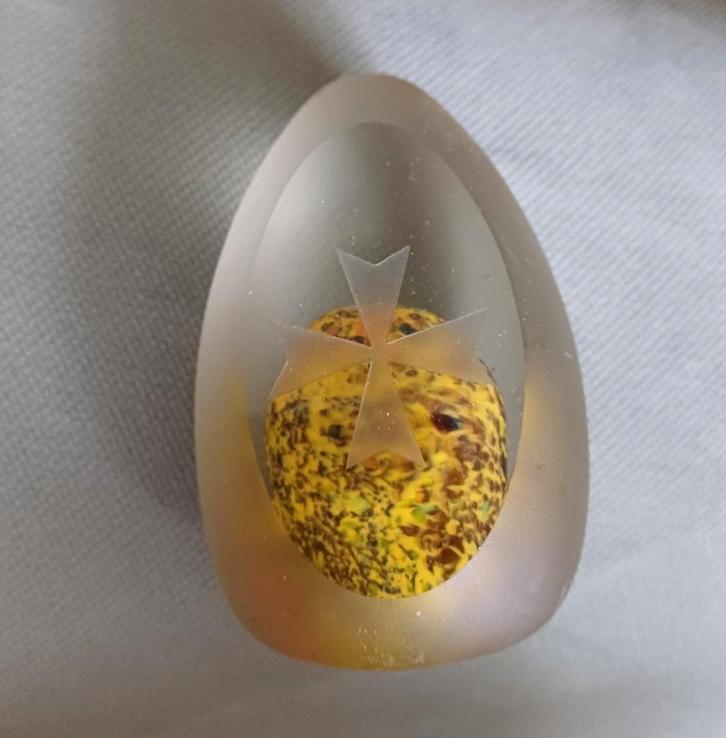 Mdina egg presse-papier Malteser kruis, frosted paperweight, Antiek en Kunst, Antiek | Glas en Kristal, Ophalen of Verzenden