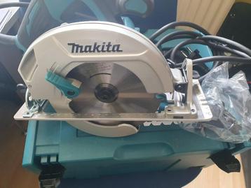 Makita cirkelzaag HS6601 inclusief systainer  beschikbaar voor biedingen
