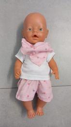 Baby born speelset in 1 koop met kleding en toebehoren, Ophalen of Verzenden, Zo goed als nieuw, Babypop