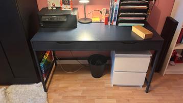 IKEA Alex bureau blauw – netjes en stevig beschikbaar voor biedingen