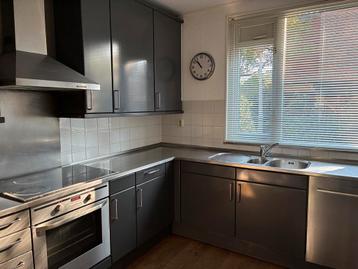 Antrecietkleurige Siematic keuken beschikbaar voor biedingen