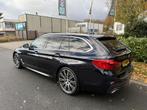 BMW 540i Touring xDrive M-Sport 340PK Nappa•Pano•HeadUp, Auto's, BMW, Gebruikt, Euro 6, 2000 kg, Leder