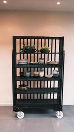 Kast, Ophalen, Met plank(en), Gebruikt, 100 tot 150 cm