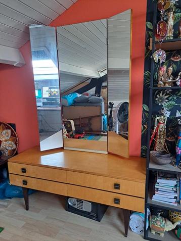 Vintage Kaptafel met 4 Lades beschikbaar voor biedingen