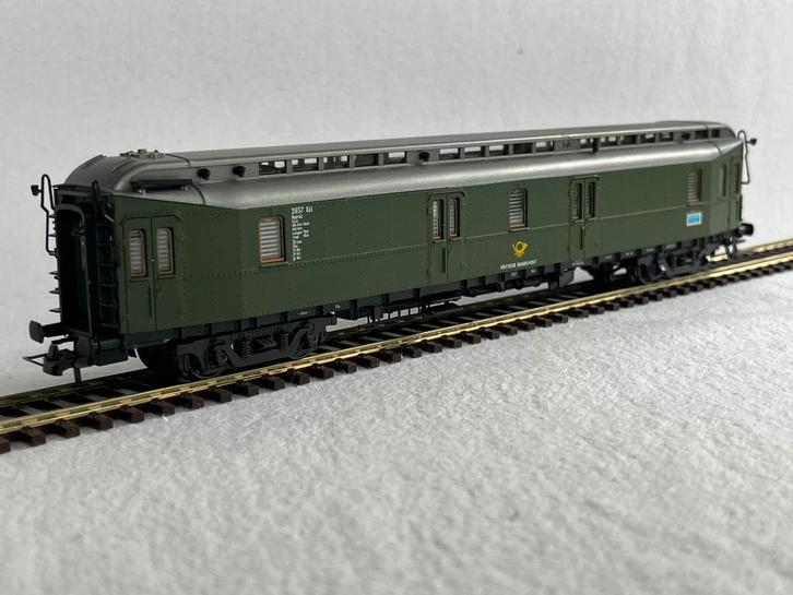 Roco 4293 Deutsche Bundespostwagon 3937, Hobby en Vrije tijd, Modeltreinen | H0, Gebruikt, Wagon, Gelijkstroom, Roco, Ophalen of Verzenden