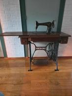 Gratis Singer naaimachine, Hobby en Vrije tijd, Naaimachines en Toebehoren, Ophalen of Verzenden, Gebruikt, Naaimachine, Singer