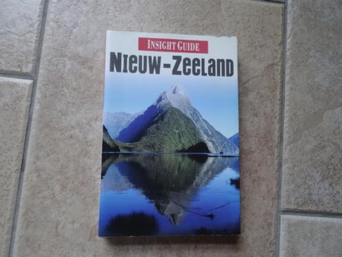 insight guide reisgids Nieuw Zeeland, Boeken, Reisgidsen, Zo goed als nieuw, Reisgids of -boek, Overige merken, Ophalen of Verzenden