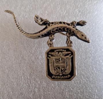 Panama broche zilverkleurig beschikbaar voor biedingen