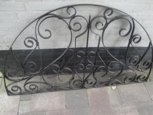 antiek hekwerk half rond, Tuin en Terras, Tuinhekken en Hekwerk, Sierhekwerk, IJzer, Ophalen