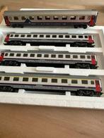 Marklin NMBS 43513 en 4352 rijtuigen België in prima staat, Hobby en Vrije tijd, Wisselstroom, Wagon, Ophalen of Verzenden, Zo goed als nieuw