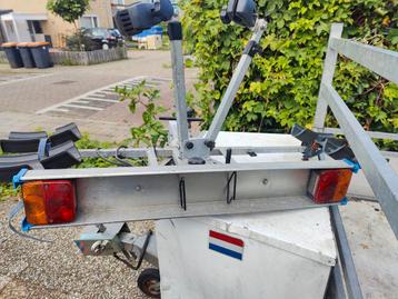 Stevige twinnyload super netjes. beschikbaar voor biedingen