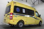 Mercedes-Benz Sprinter 319 CDI L2H2 Ambulance - Compleet! -, Auto's, Gebruikt, Overige modellen, 2000 kg, 4 stoelen