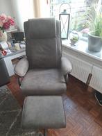 Leen Bakker relaxstoel met voetenbankje nog geen jaar oud, Ophalen, Zo goed als nieuw, Metaal, Modern