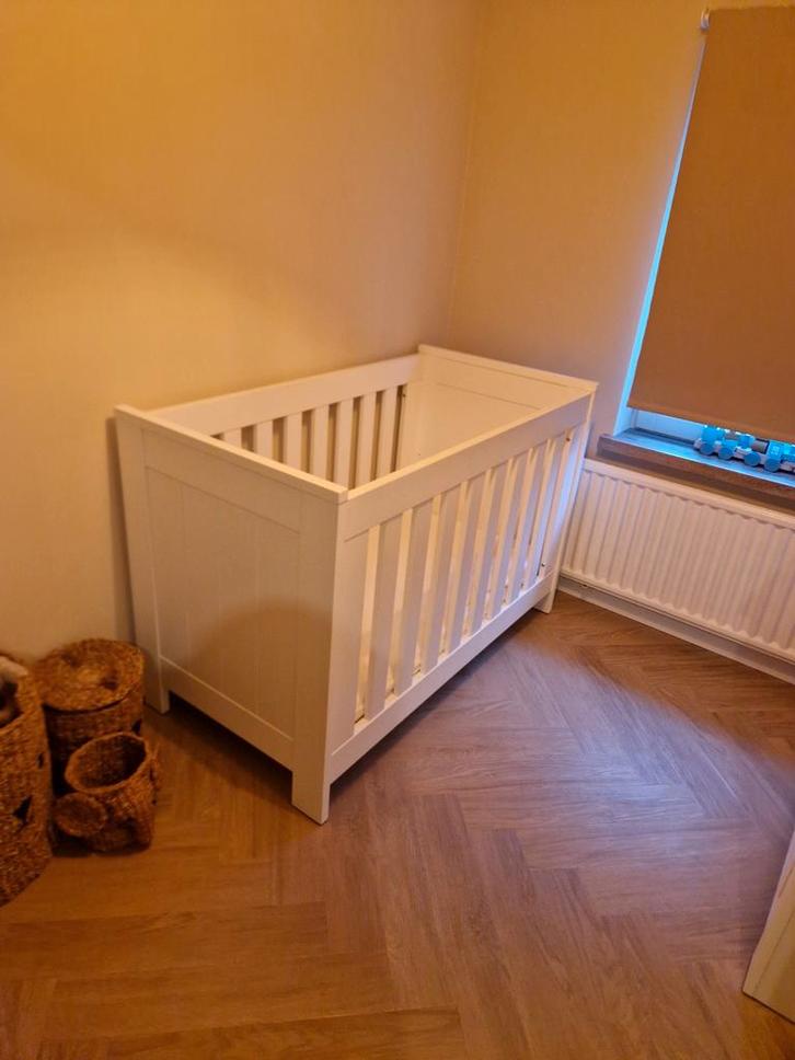 TWF Babykamer - Ledikant, Commode & Wandplank, Kinderen en Baby's, Kinderkamer | Complete kinderkamers, Gebruikt, Jongetje of Meisje