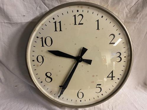 Groot elektrisch nevenuurwerk van Wagner, Antiek en Kunst, Antiek | Klokken, Ophalen of Verzenden
