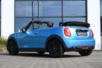 Mini Cooper Cabrio Chili (1.5 136PK) Cruise Navi Dealer oh, Auto's, Mini, Voorwielaandrijving, Cabriolet, Blauw, Bedrijf