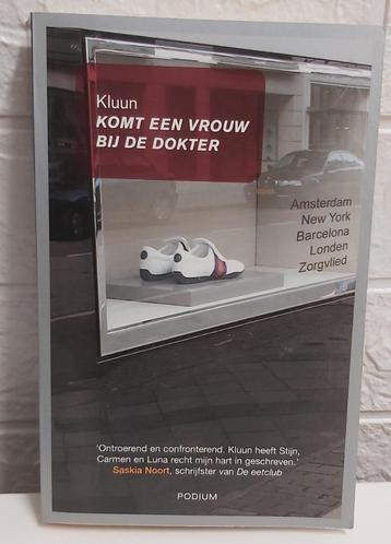 12 - Boek - Komt een vrouw bij de dokter beschikbaar voor biedingen