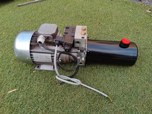 Hydrauliek unit 1.1kw / 380v, Doe-het-zelf en Verbouw, Gereedschap | Machine-onderdelen en Toebehoren, Gebruikt, Ophalen of Verzenden