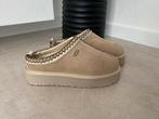 Uggs sloffen Tazz met luxe stiksels origineel, Kleding | Dames, Schoenen, UGG, Beige, Snowboots, Nieuw