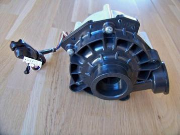 Panasonic electronische waterpomp tbv airco          nieuw beschikbaar voor biedingen