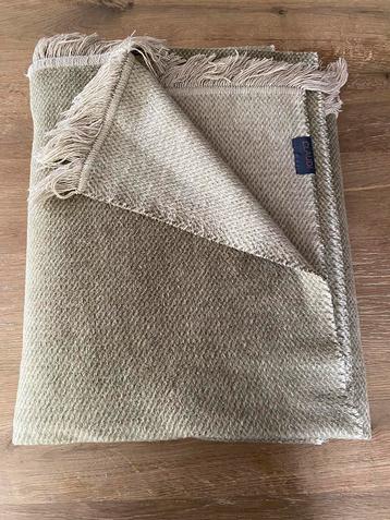 Plaid Unami (kleur Olive) van het merk Claudi 150 x 200 beschikbaar voor biedingen