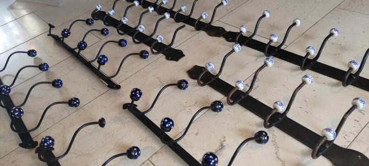 Vintage Kapstokhaken met Keramische Knop, Huis en Inrichting, Woonaccessoires | Kapstokken, Gebruikt, Wandhaken, Minder dan 100 cm