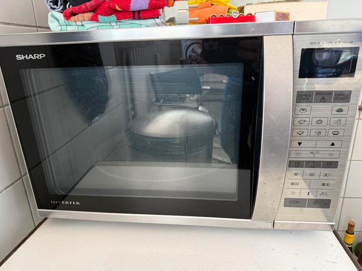 Sharp combinatie-magnetron, Witgoed en Apparatuur, Ovens, Zo goed als nieuw, Minder dan 45 cm, Ophalen