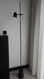 Luceplan Counterbalance Vloerlamp 2 licht sterktes, Huis en Inrichting, Lampen | Vloerlampen, Ophalen