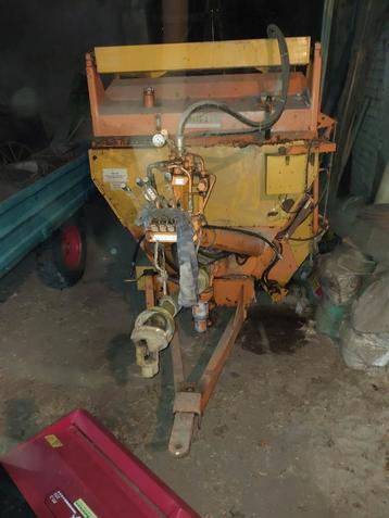 Te Koop aangeboden Landbouwmachine beschikbaar voor biedingen