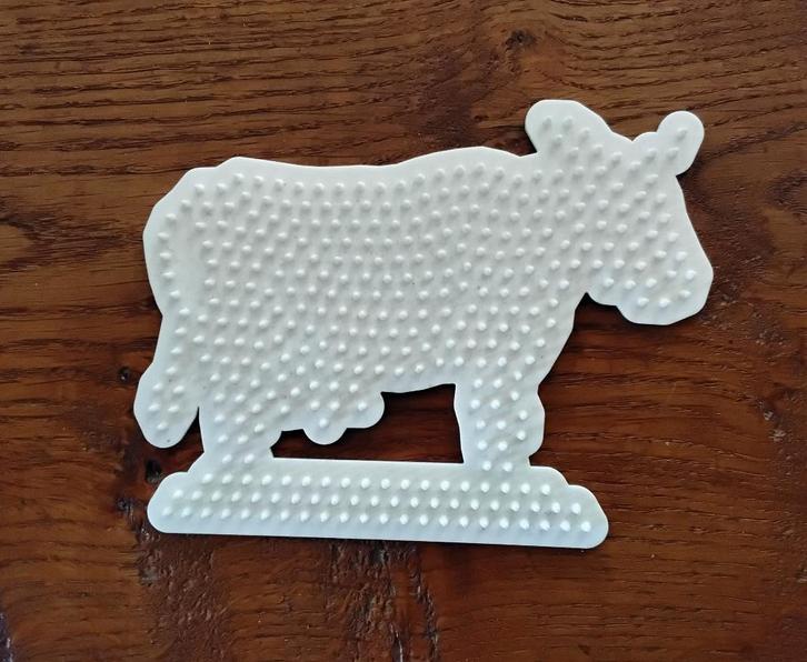 Hama strijkkralen grondplaat - koe - nieuw, Hobby en Vrije tijd, Knutselen, Nieuw, Gereedschap of Toebehoren, Ophalen of Verzenden