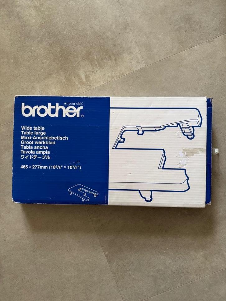 Brother 100/150/200/350/550/600/1200/1250 aanschuiftafel WT5, Hobby en Vrije tijd, Naaimachines en Toebehoren, Zo goed als nieuw