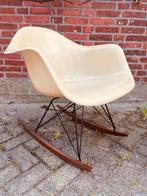 Original Herman Miller Rocking chair glasvezel design Eames, Huis en Inrichting, Stoelen, Verzenden, Zo goed als nieuw, Leer, Eén