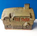 Vintage Tremar Moneybox Spaarpot/The Swan Pub, Verzamelen, Spaarpotten, Object of Gebouw, Gebruikt, Ophalen of Verzenden, Steen, Aardewerk of Keramiek