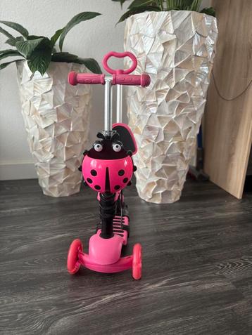 Pink ladybug step beschikbaar voor biedingen