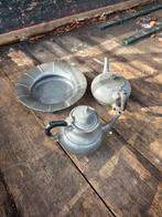 Oude tinnen kannetjes en bord ., Antiek en Kunst, Antiek | Tin, Ophalen