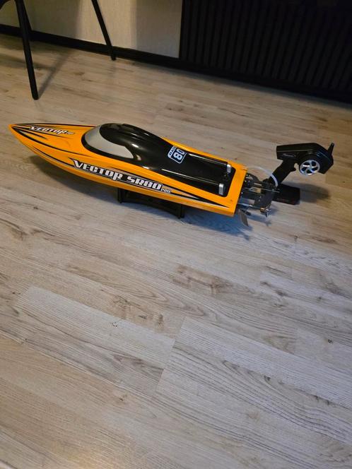 vector sr80 pro met aankoop bon erbij + een sr vector sr48, Hobby en Vrije tijd, Modelbouw | Boten en Schepen, Zo goed als nieuw