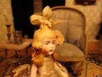 (9) Antiek poppenhuis popje klein meisje, Antiek en Kunst, Ophalen of Verzenden