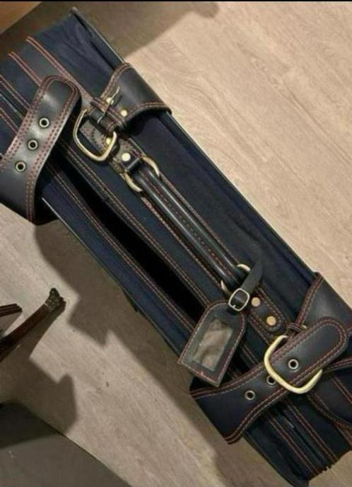 Koffer bijna gratis, Sieraden, Tassen en Uiterlijk, Koffers, Zo goed als nieuw, Wieltjes, Ophalen
