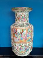 Antiek Chinese porseleinen vaas, Antiek en Kunst, Antiek | Vazen, Ophalen of Verzenden
